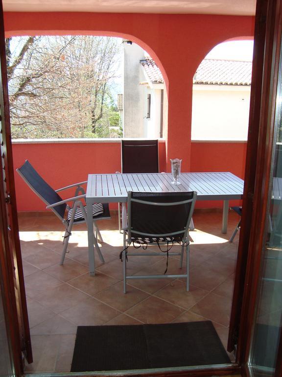 Pinezići Apartments Josip מראה חיצוני תמונה